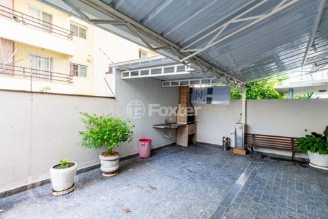 Image 9 - 849985