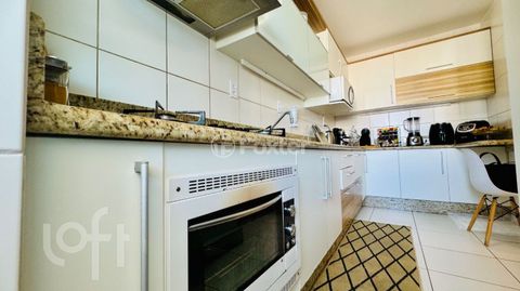 Image 7 - 850011