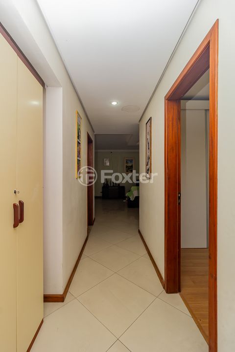 Image 8 - 850039