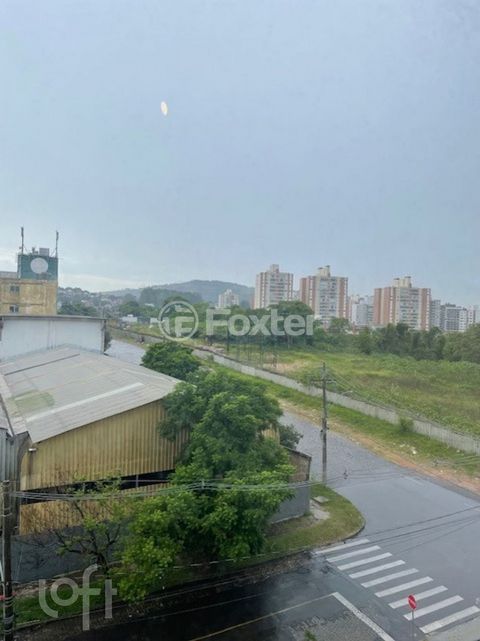 Image 8 - 850229