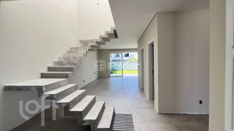 Image 5 - 850362