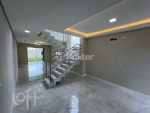 Image 4 - 850365