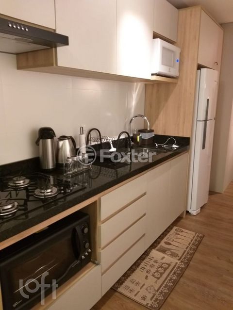Image 6 - 850909