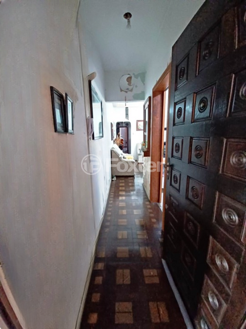 Image 7 - 850952