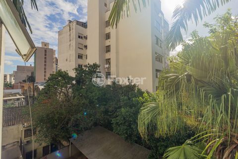 Image 10 - 850959