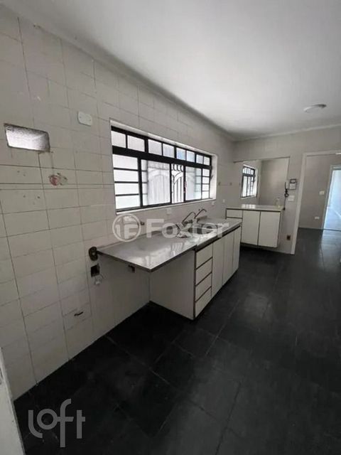 Image 1 - 851056