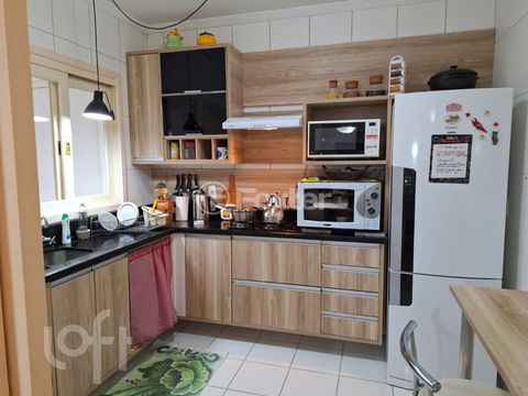 Image 3 - 851059