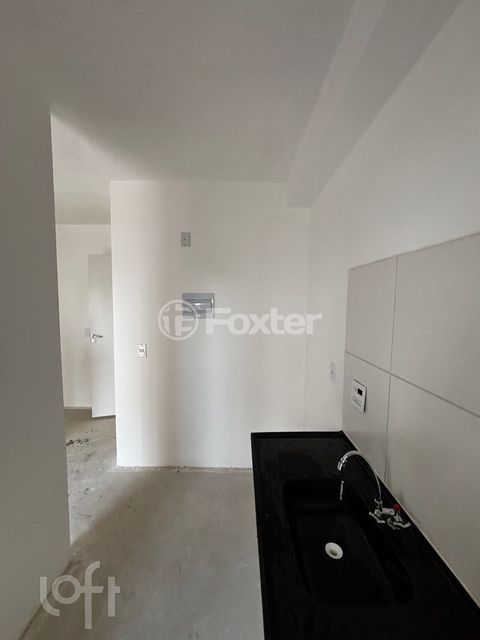 Image 4 - 851075