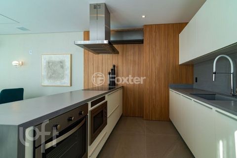 Image 7 - 851166