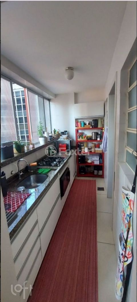 Image 5 - 851185