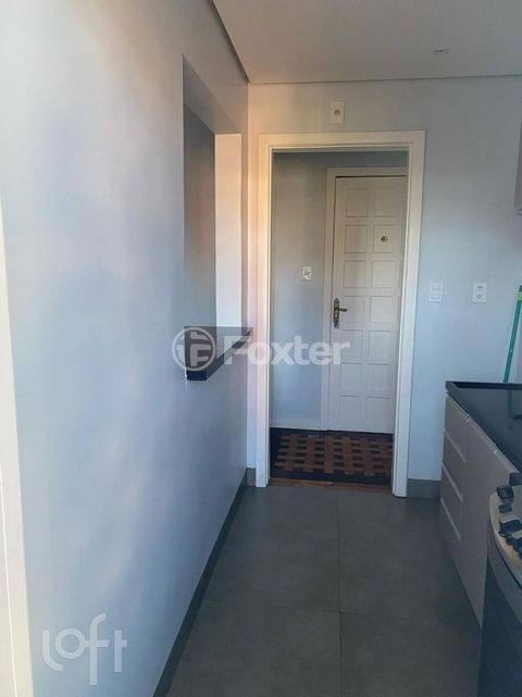 Image 6 - 851331