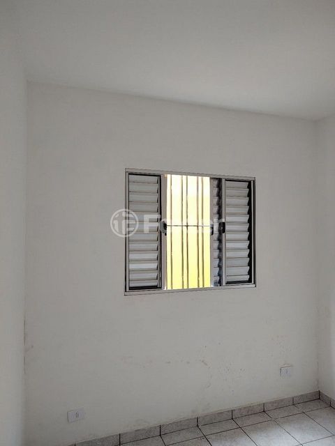 Image 5 - 851332