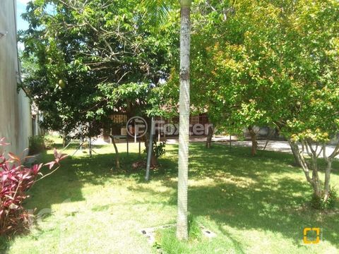 Image 3 - 851349