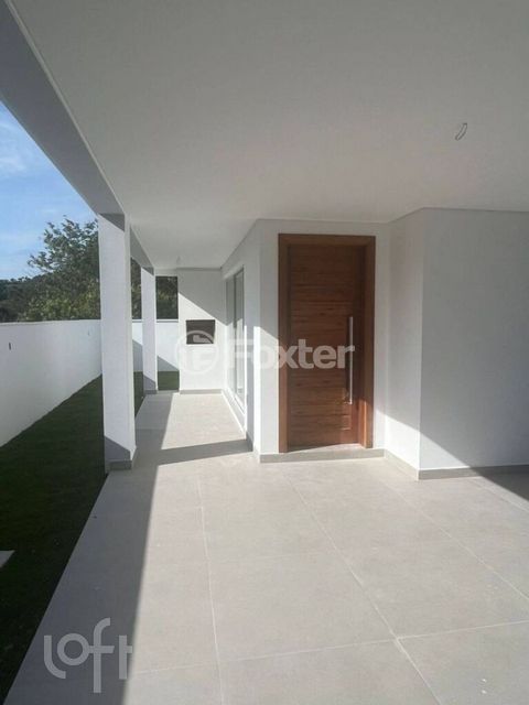 Image 9 - 851350