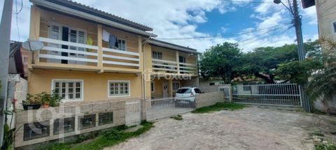 Image 2 - 851404