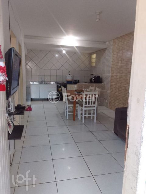 Image 6 - 851404