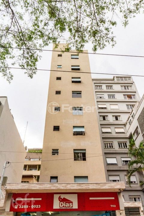 Image 5 - 851465