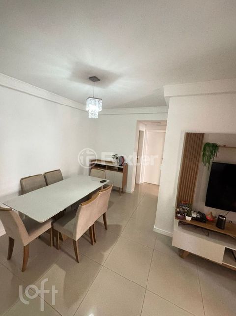 Image 3 - 851515