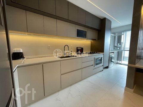 Image 11 - 851516