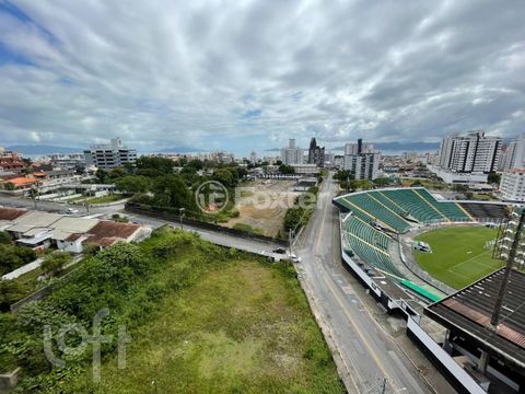Image 8 - 851516
