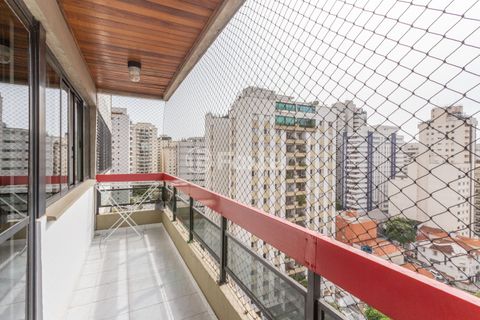 Image 5 - 851546