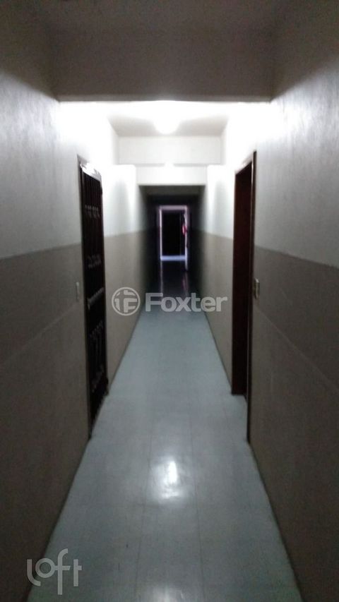 Image 8 - 851562