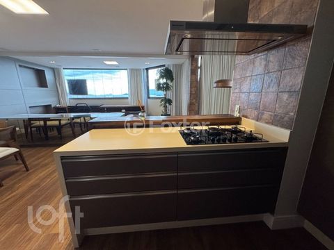 Image 3 - 851625