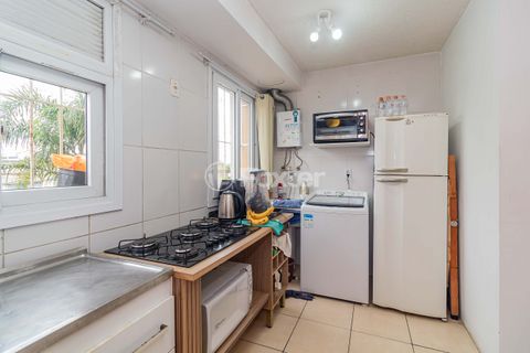 Image 6 - 851646