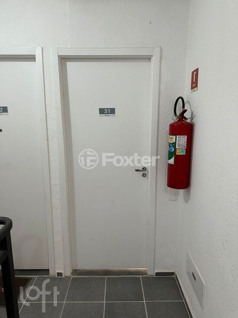 Image 4 - 851655