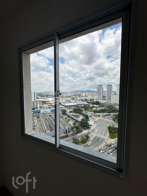 Image 6 - 851671