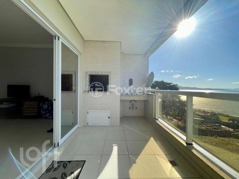 Image 7 - 851675