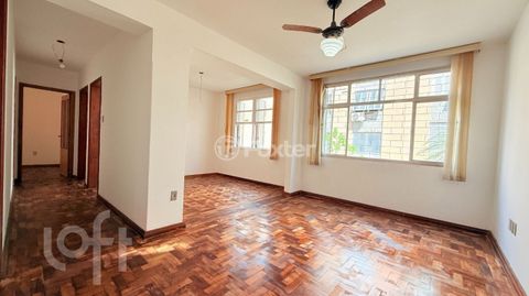Image 8 - 851709