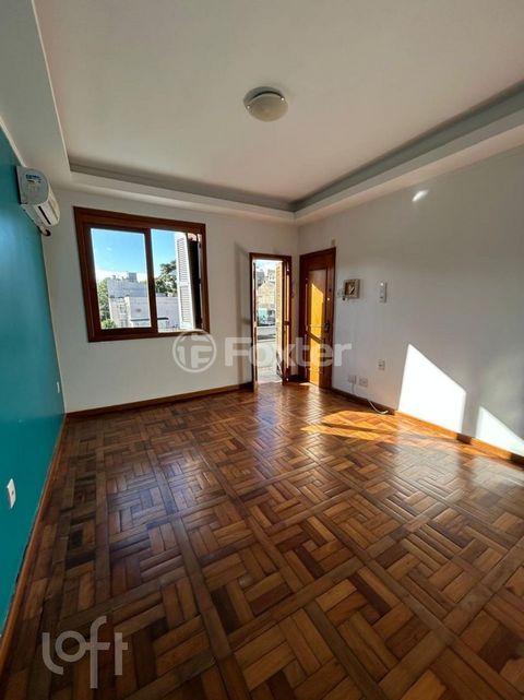 Image 19 - 851718