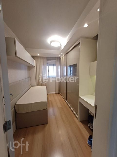 Image 3 - 851720