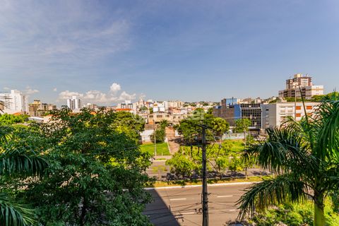 Image 9 - 851740