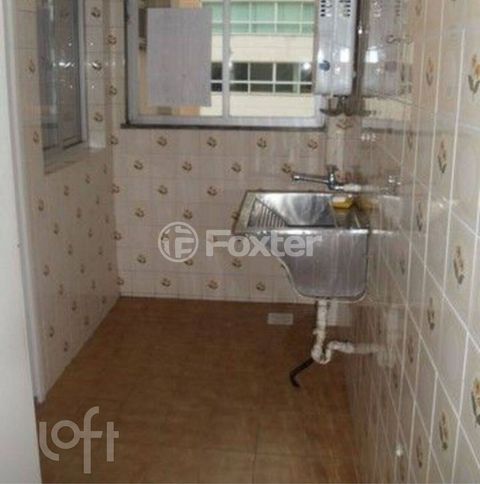 Image 6 - 851765