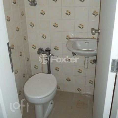 Image 7 - 851765