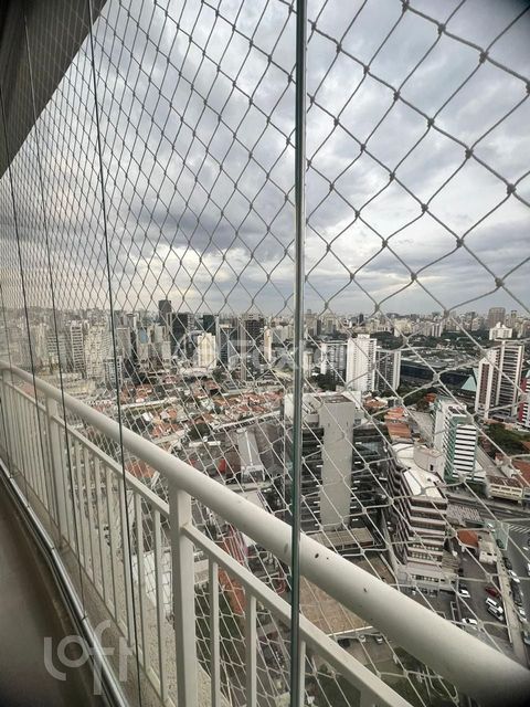 Image 5 - 851778