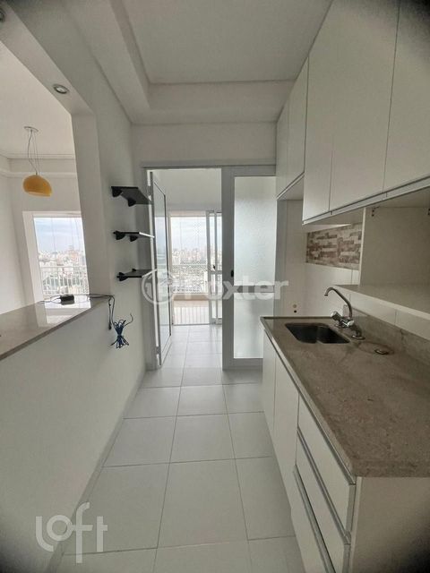 Image 7 - 851778