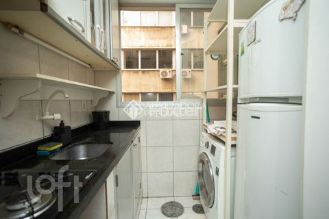 Image 5 - 851784