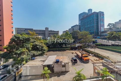 Image 16 - 851926