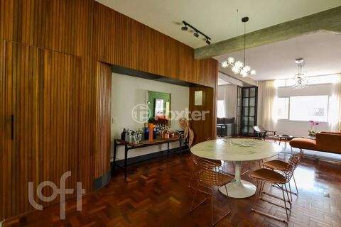 Image 10 - 851961