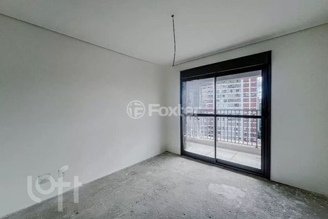 Image 6 - 851972