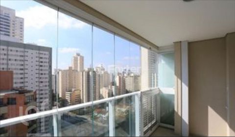 Image 4 - 852105