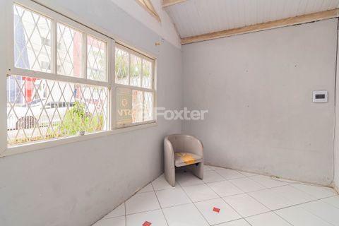 Image 2 - 852126