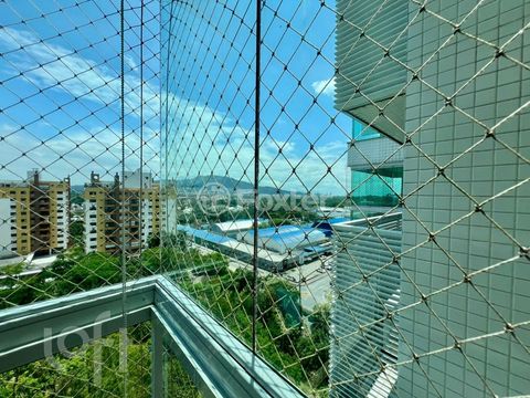 Image 8 - 852152