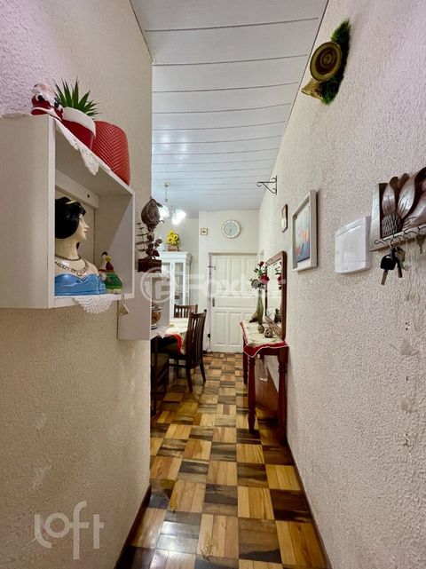Image 4 - 852158