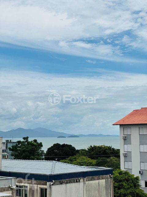 Image 3 - 852190