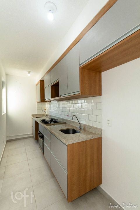 Image 5 - 852203