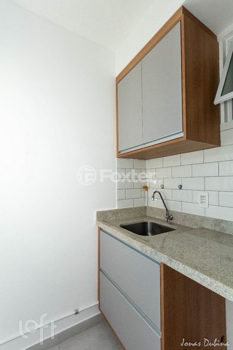 Image 7 - 852203